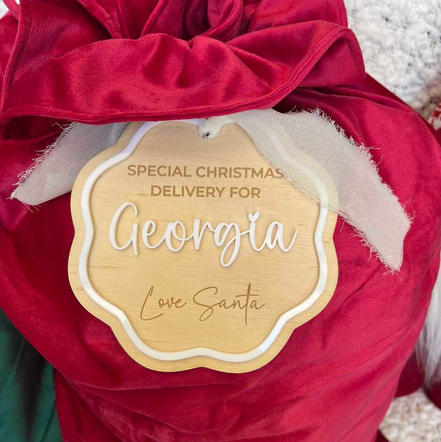 Christmas Delivery Gift Tag Scallop