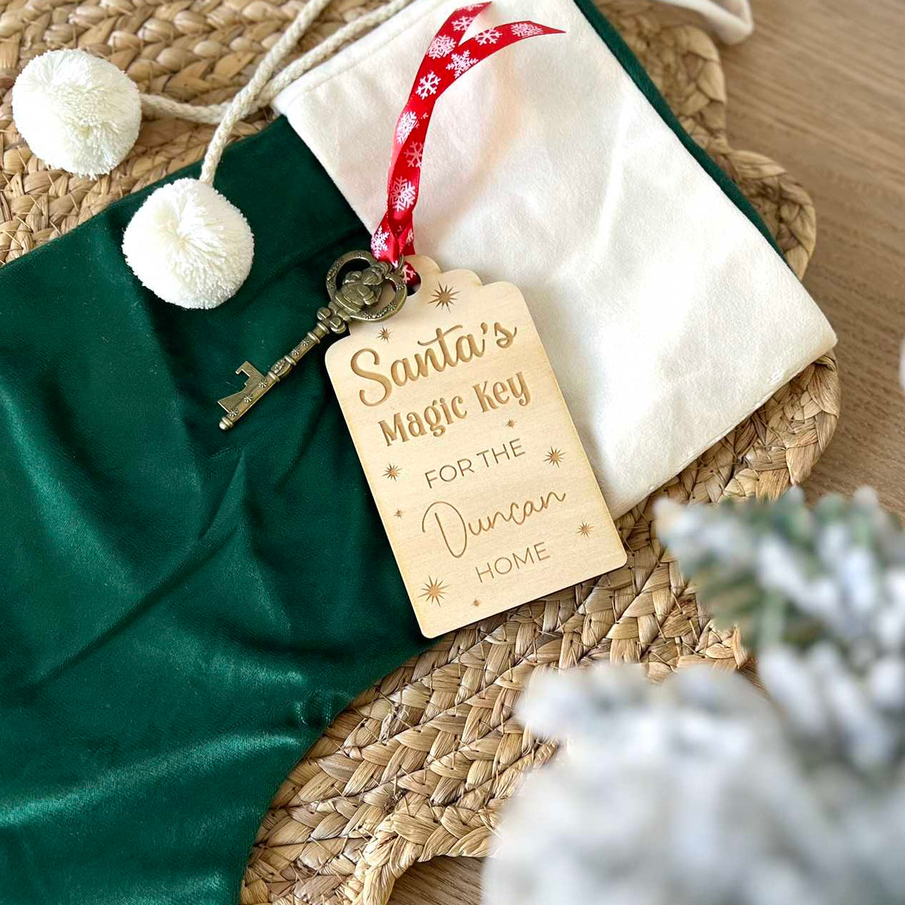 Santa's Magic Key with Custom Engraved Wooden Tag