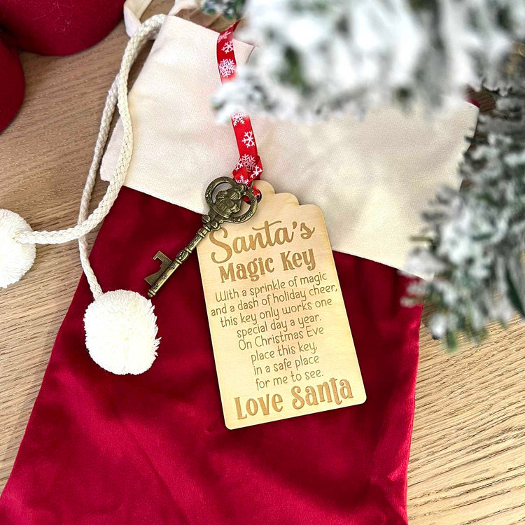 Santa's Magic Key With Wooden Engraved Love Santa Tag