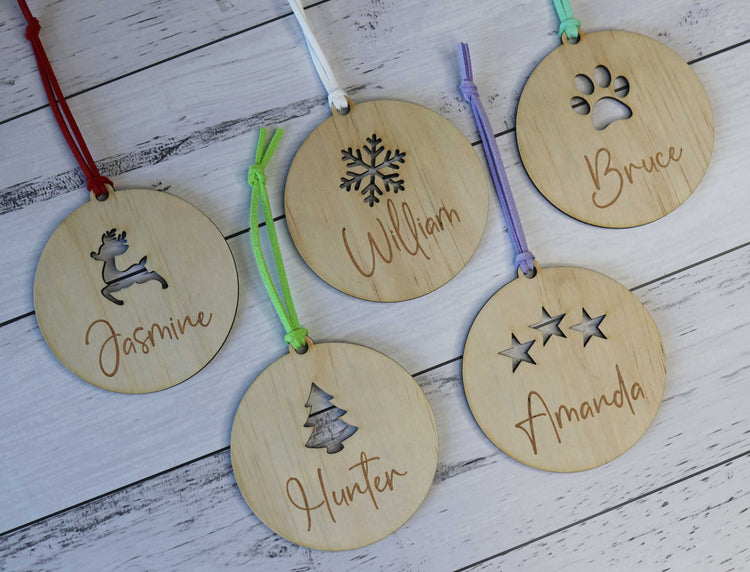 5 different types of personalised Christmas baubles