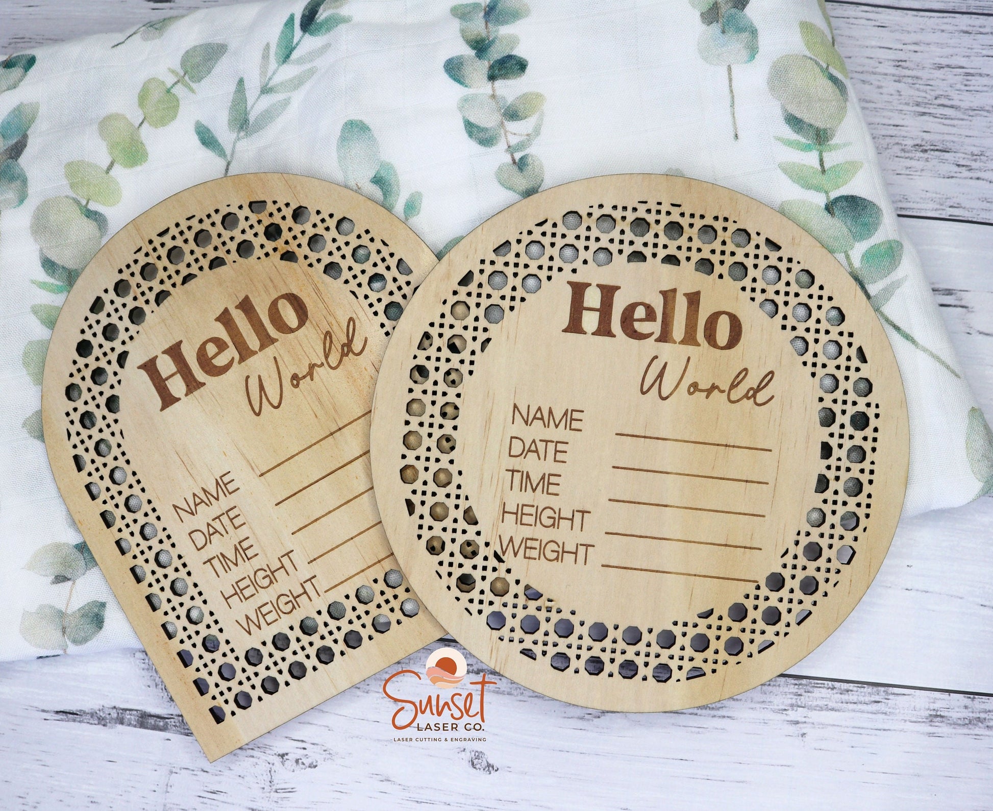 Rattan Baby Announcement Plaque - Round