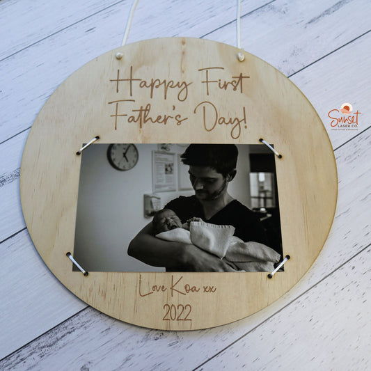 Round Fathers Day Photo Sign